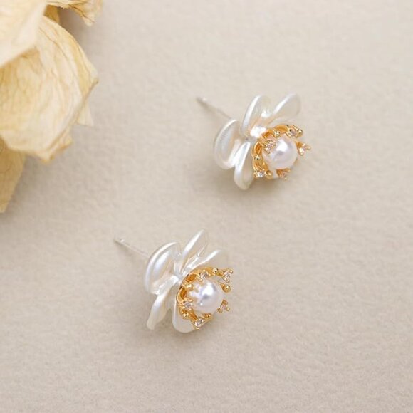 925 Sterling Silver White Pearl Flower Stud Earrings - Picture 3 of 5
